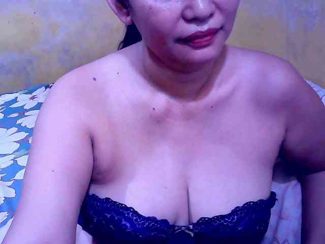 SweetMonlight webcam