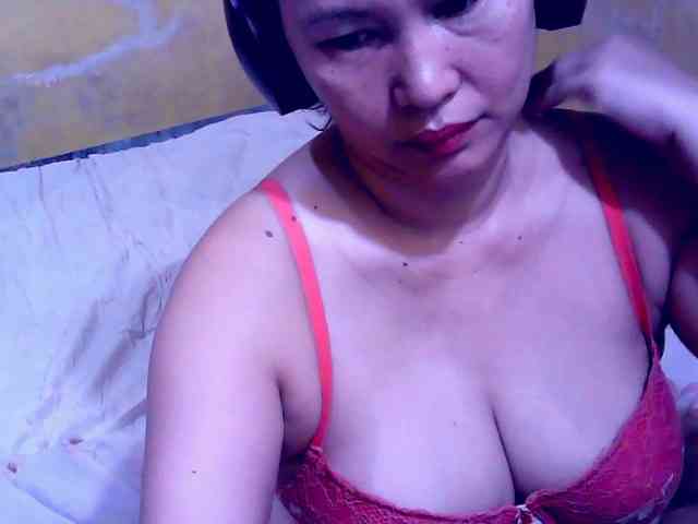 SweetMonlight webcam