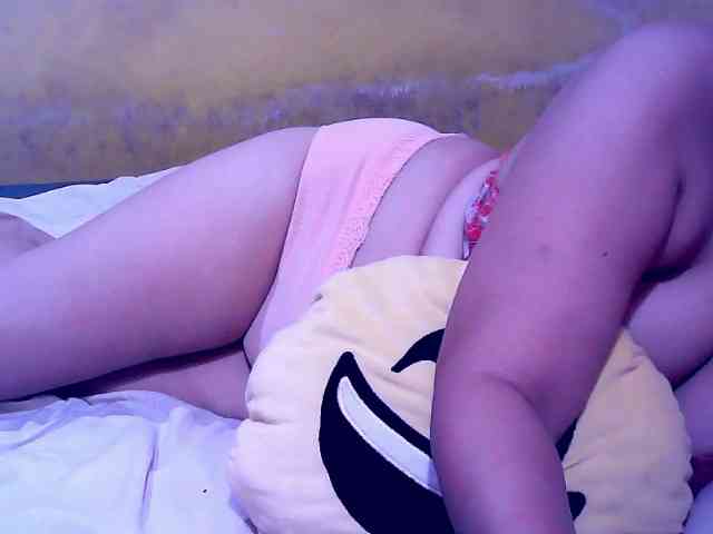 SweetMonlight webcam