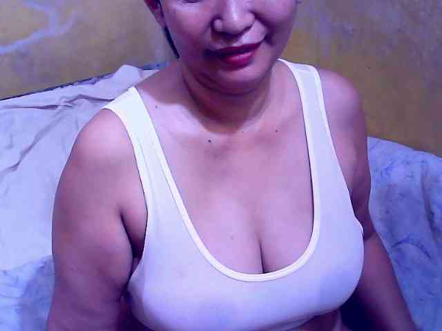SweetMonlight webcam
