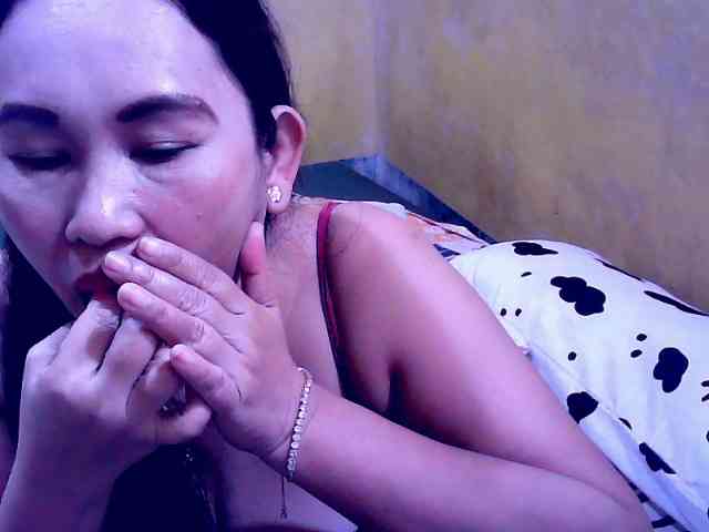SweetMonlight webcam