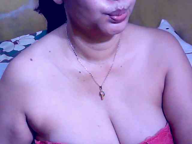 SweetMonlight webcam