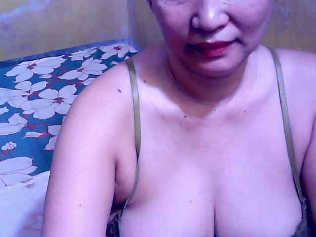 SweetMonlight webcam