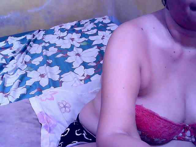 SweetMonlight webcam