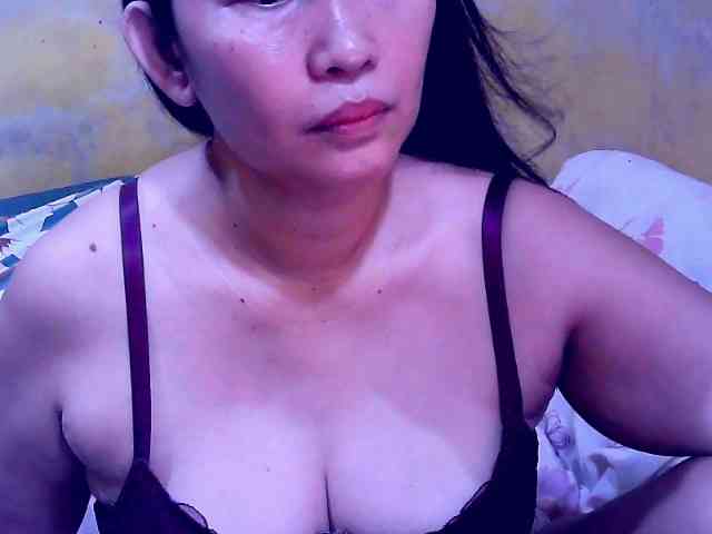 SweetMonlight webcam