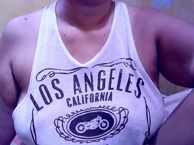 SweetMonlight webcam
