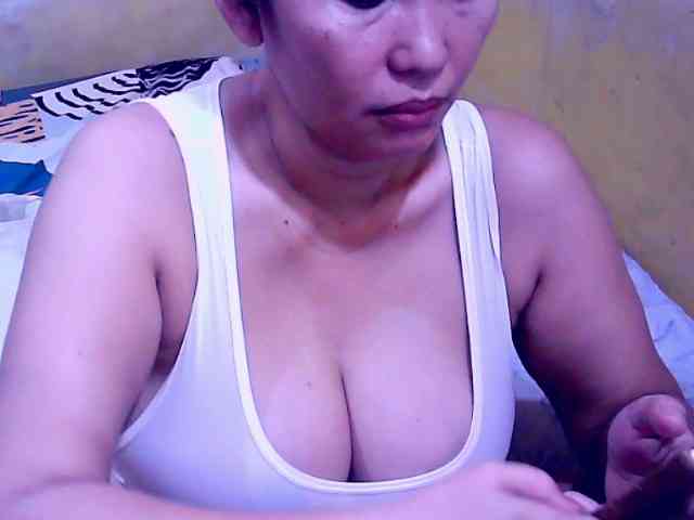 SweetMonlight webcam