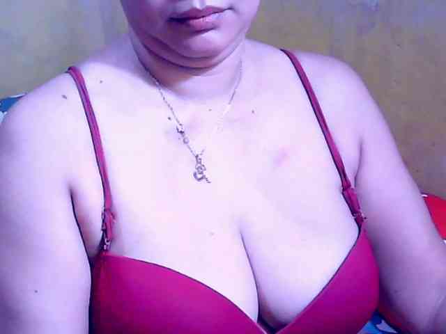 SweetMonlight webcam
