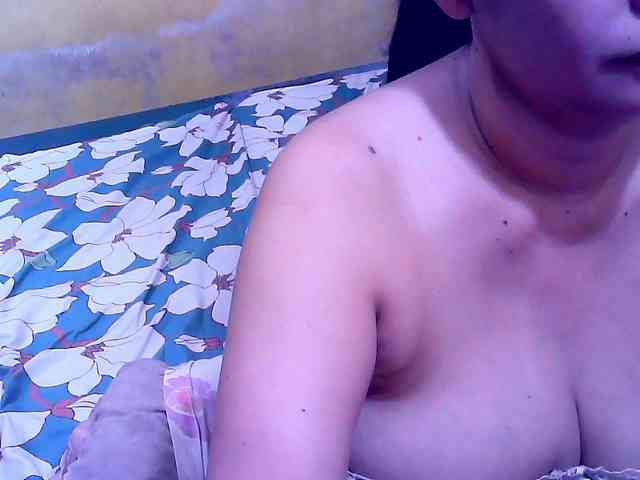SweetMonlight webcam
