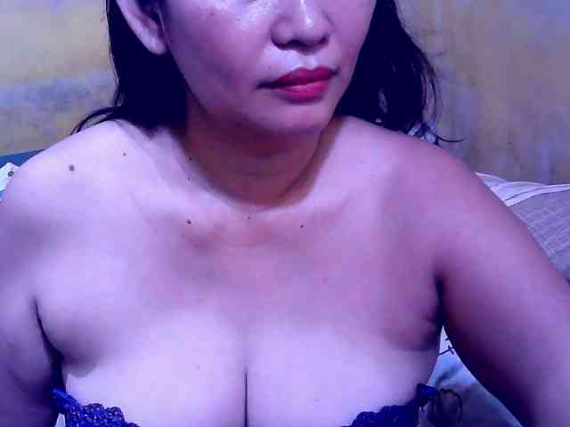 SweetMonlight webcam