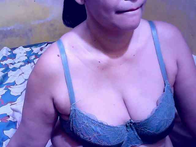 SweetMonlight webcam