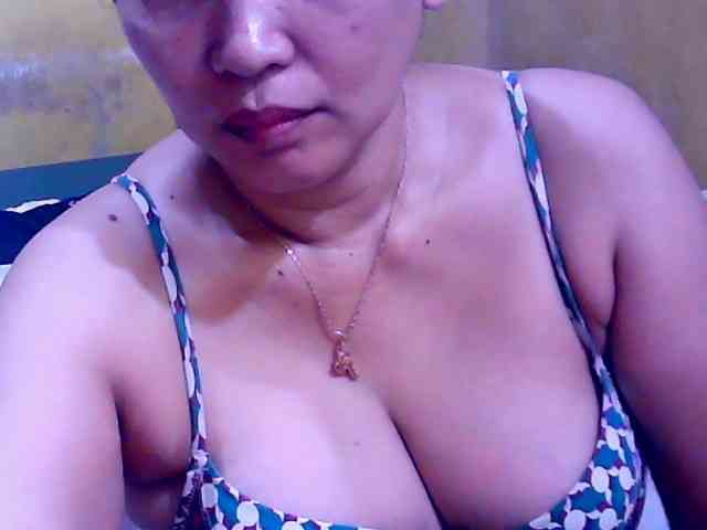 SweetMonlight webcam