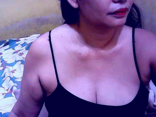 SweetMonlight webcam
