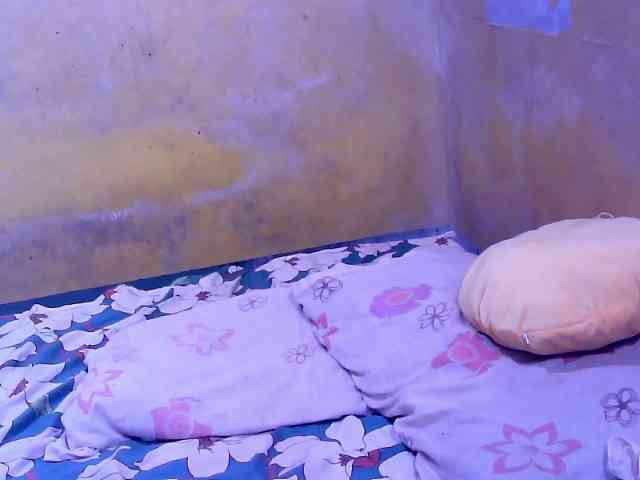 SweetMonlight webcam