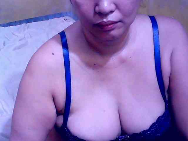 SweetMonlight webcam