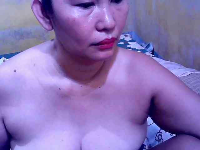 SweetMonlight webcam