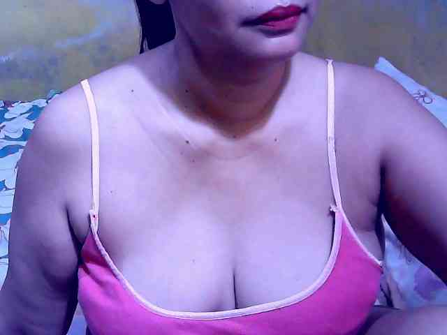 SweetMonlight webcam
