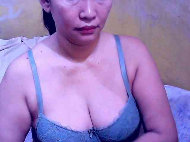 SweetMonlight webcam