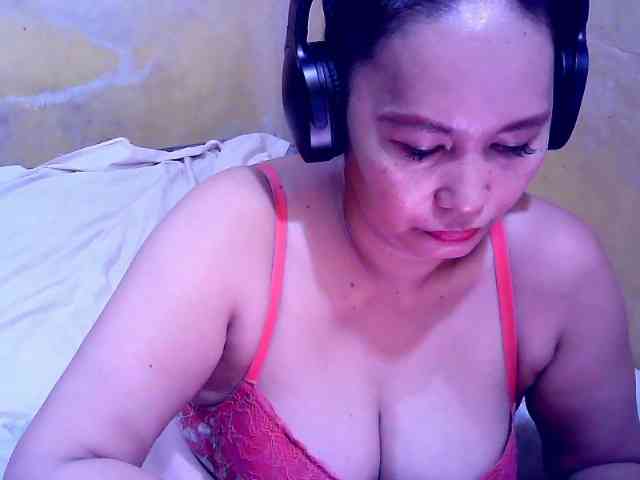 SweetMonlight webcam