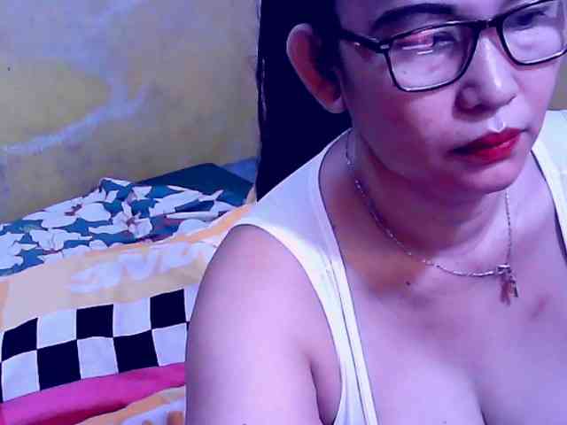 SweetMonlight webcam