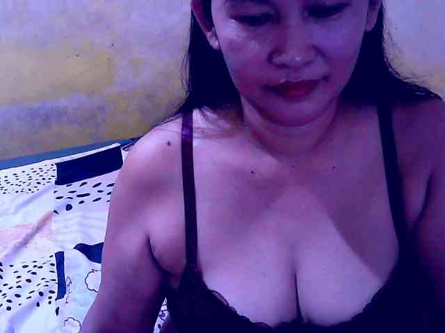 SweetMonlight webcam