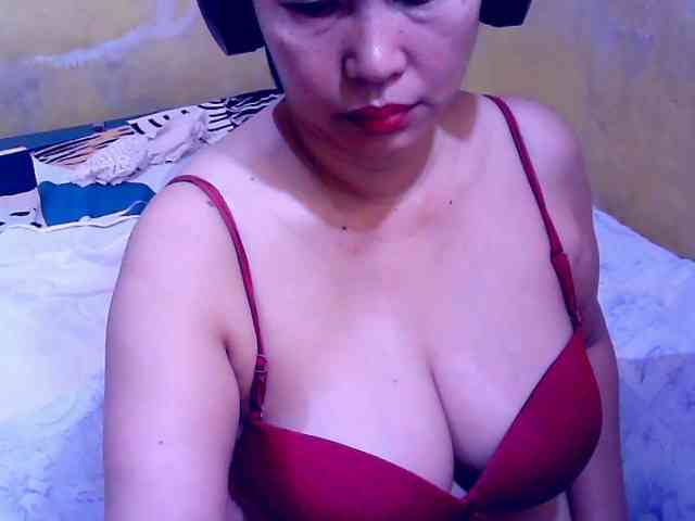 SweetMonlight webcam