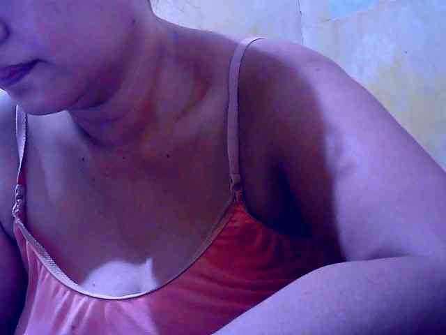 SweetMonlight webcam