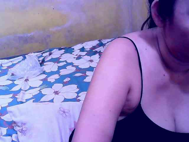 SweetMonlight webcam