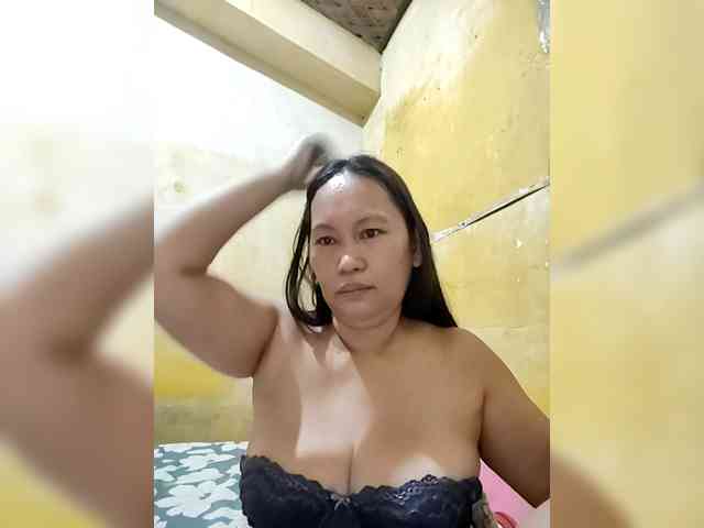 SweetMonlight webcam