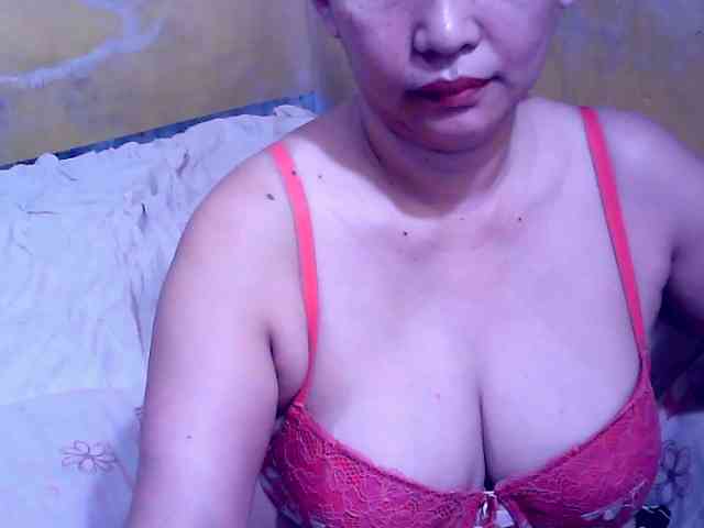 SweetMonlight webcam