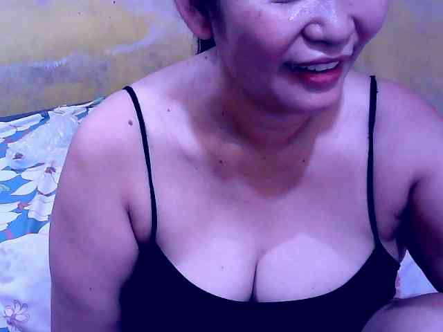 SweetMonlight webcam