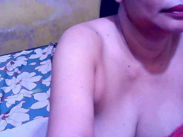 SweetMonlight webcam