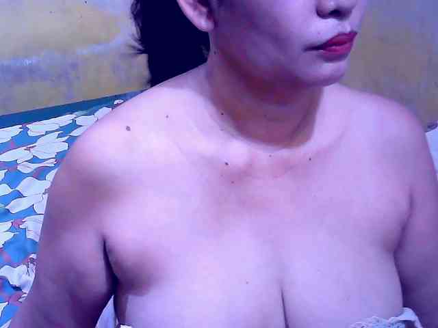 SweetMonlight webcam