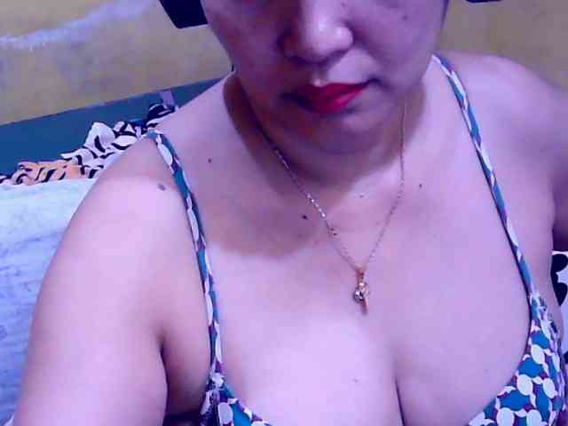 SweetMonlight webcam