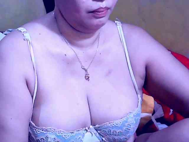 SweetMonlight webcam