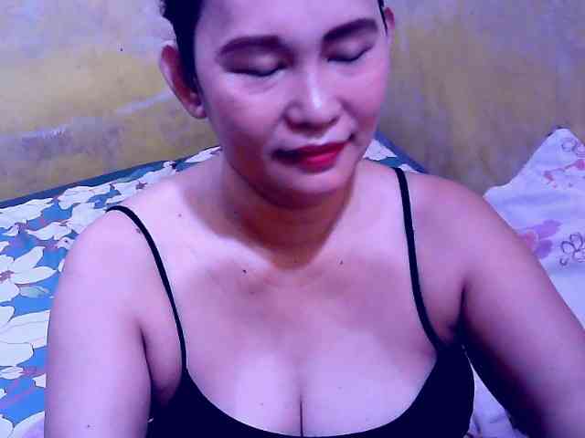 SweetMonlight webcam