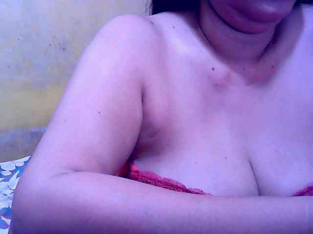 SweetMonlight webcam