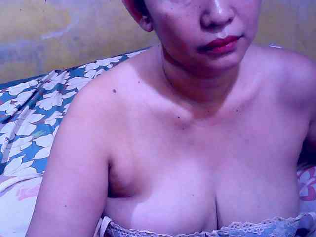 SweetMonlight webcam