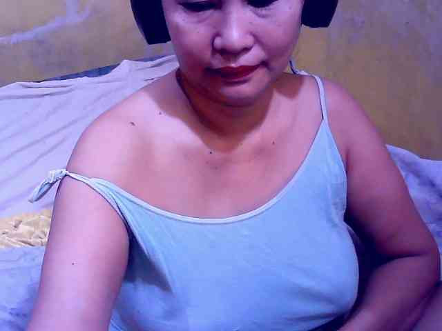 SweetMonlight webcam