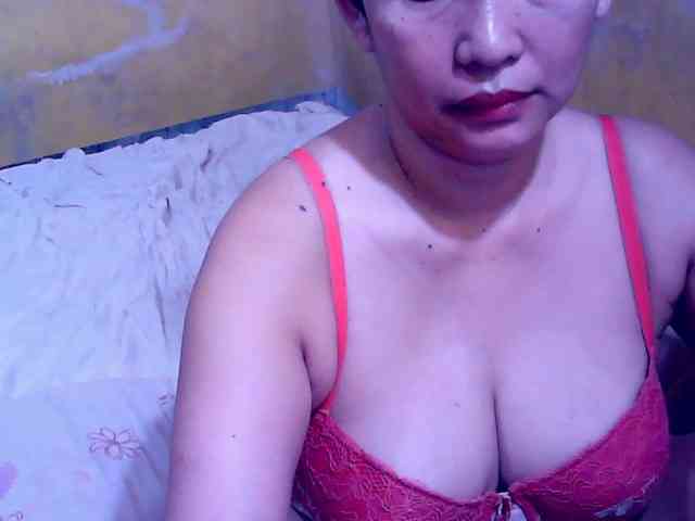 SweetMonlight webcam