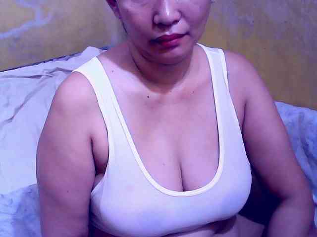 Model: SweetMonlight