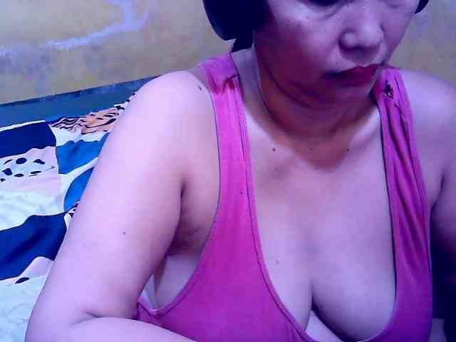 SweetMonlight webcam