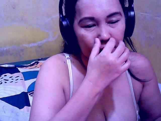 SweetMonlight webcam