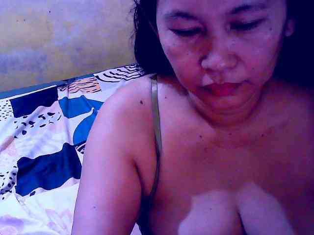 SweetMonlight webcam
