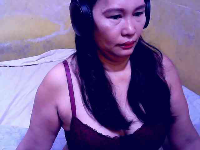 SweetMonlight webcam