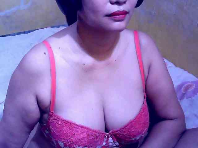SweetMonlight webcam