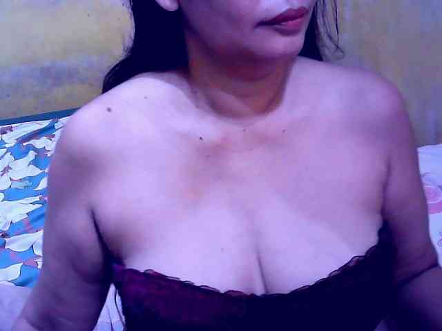 SweetMonlight webcam