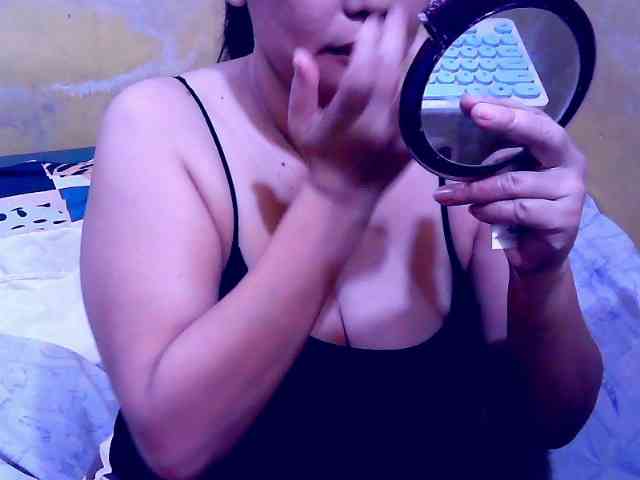 SweetMonlight webcam