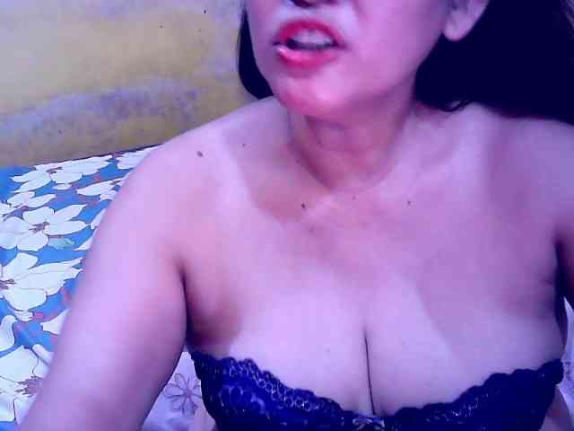 SweetMonlight webcam