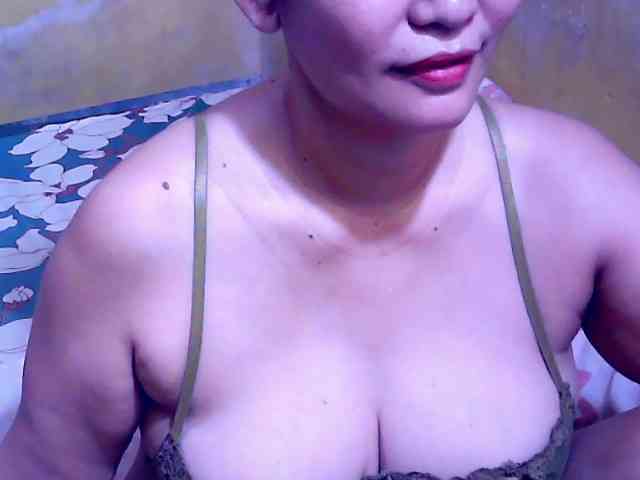 SweetMonlight webcam